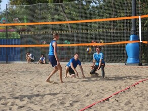 На набережной в Благовещенске открылась площадка для пляжного волейбола и прошел первый матч на кубок мэра 