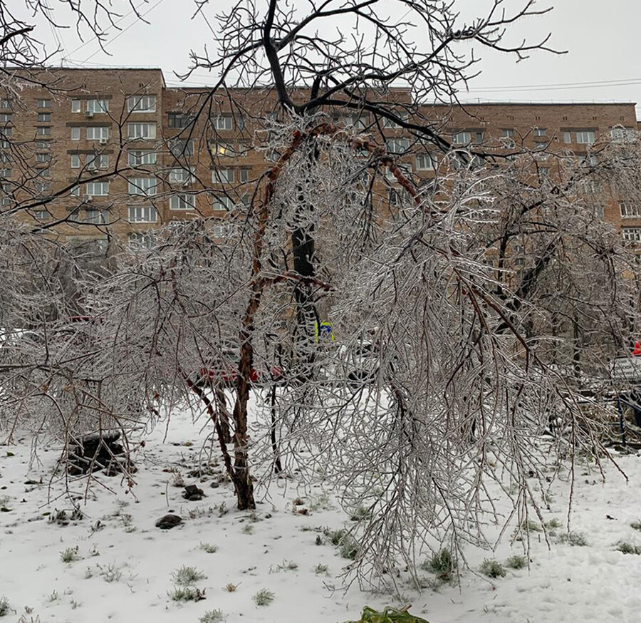 Артема прим край погода. Ледяной дождь в городе Артеме. Дождь со снегом Приморье. Зима в Артеме.