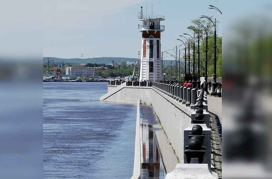 На набережной благовещенск