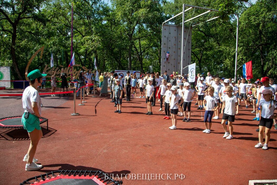 Спортивный праздник в парке