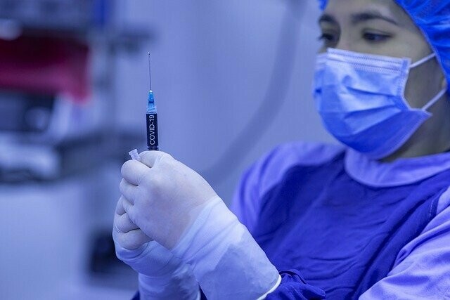 В ближайшее время в Амурскую область поступит более 15 тысяч доз вакцины против коронавируса