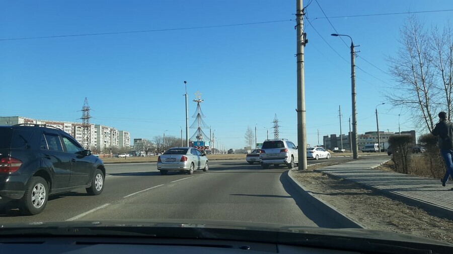 На Калининском кольце в Благовещенске собираются сделать дополнительные полосы для поворота направо