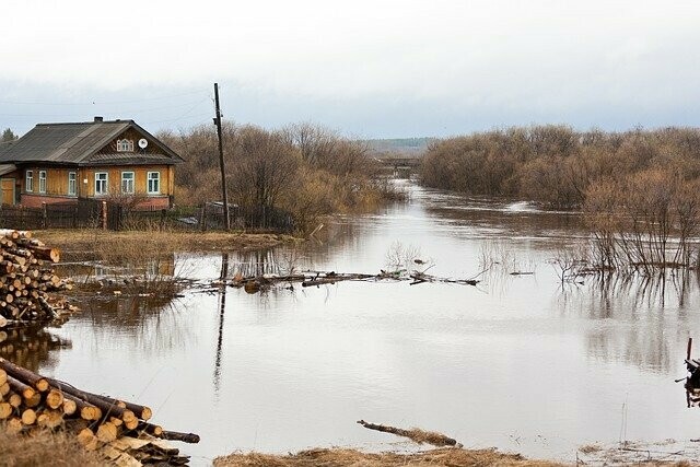Паводок подтопил территории на Дальнем Востоке в Сибири Приволжском и Центральном федеральных округах 