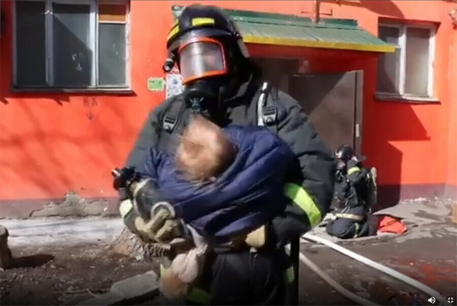 Амурские пожарные присоединились к мировому флешмобу What is видео