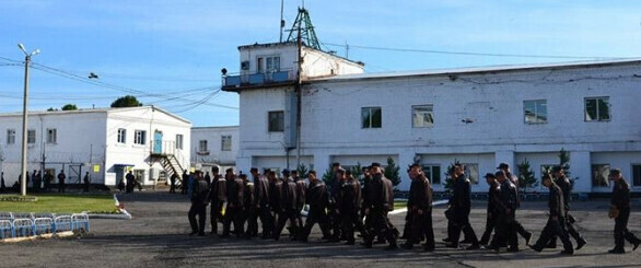 В Приамурье осужденный ударил кулаком начальника колонии