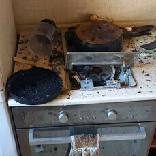 В жилом доме Владивостока взорвалась индукционная плита Взрывом выбило окна