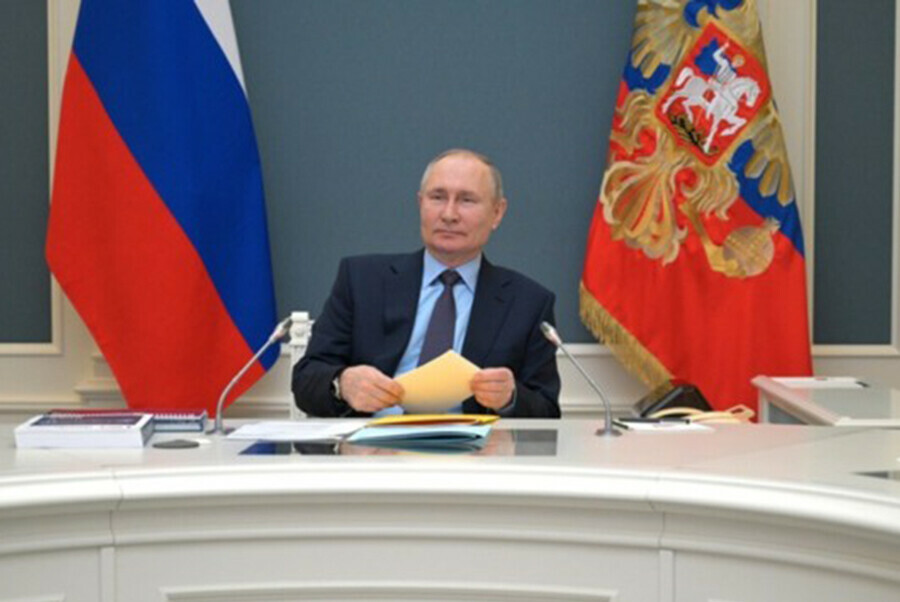 С посланием нового времени Владимир Путин обратится к парламенту О чем он будет говорить 
