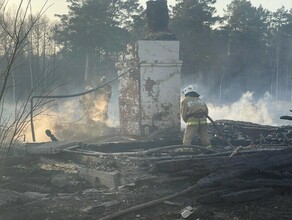 Погорельцам села Свободный Труд продолжают оказывать помощь 