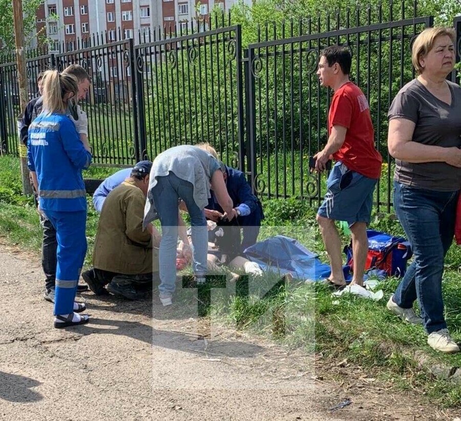 Ужасная трагедия в Казани в одной из школ устроили стрельбу погибли дети и учительница видео