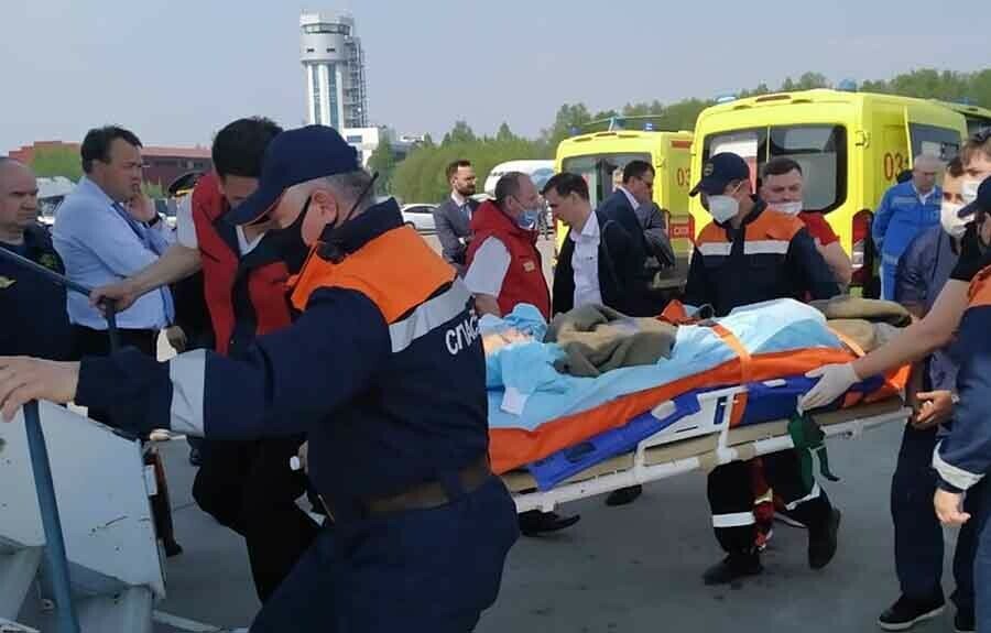 Двое детей раненных в гимназии Казани находятся в крайне тяжелом состоянии 