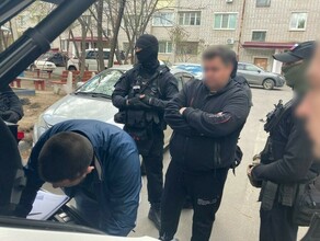 В Благовещенске арестован ио директора МУ ГУКС обвиняемый в получении крупной взятки фото задержания