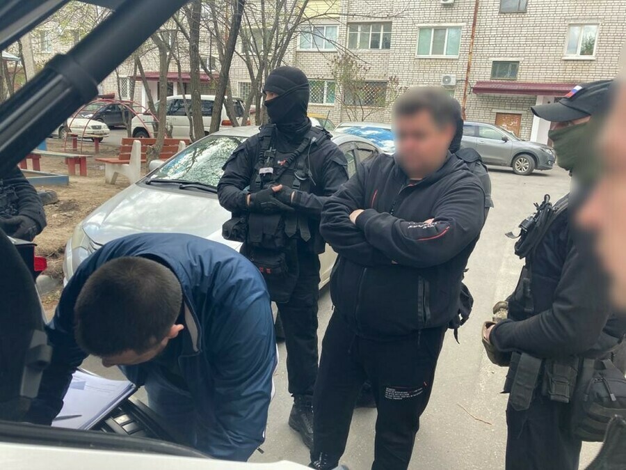 В Благовещенске арестован ио директора МУ ГУКС обвиняемый в получении крупной взятки фото задержания