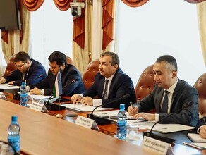 О трудовой миграции и поставках в Узбекистан в правительстве Амурской области прошли переговоры с делегацией республики 