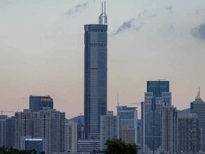 Как Пизанская башня в Китае неожиданно зашатался 300метровый небоскреб видео