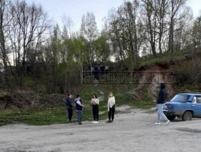 В Благовещенском районе нашли труп подвешенный высоко на дереве