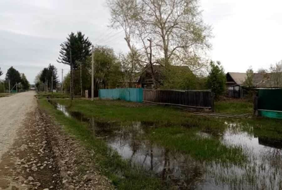 Со 130 до пяти сократилось количество подтопленных участков в селе Овсянка Амурской области