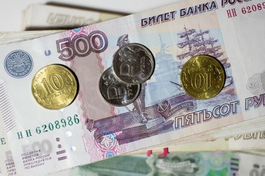 Власти России задумались о повышении части налогов