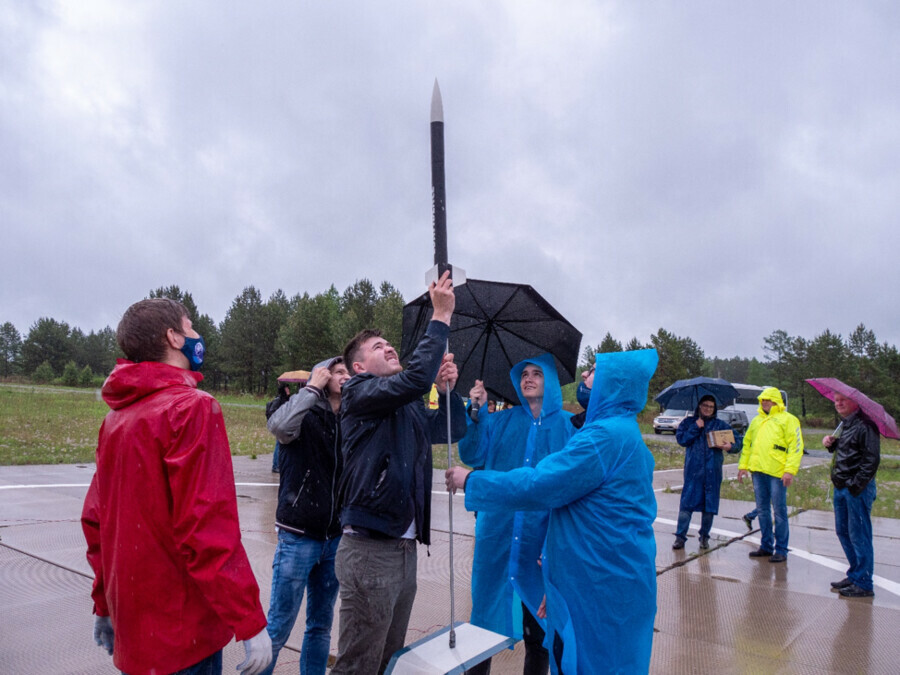 Команда АмГУ выиграла соревнования по ракетному моделированию на Восточном