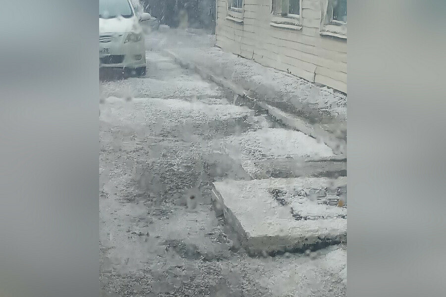 В Амурской области прошел град Особенно крупным он был в Свободном фото видео