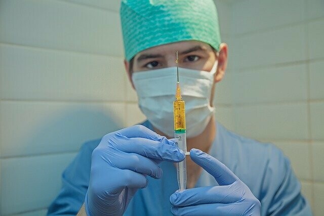 В Приамурье начнется платная вакцинация от COVID19 для иностранцев