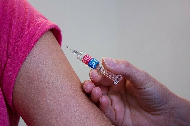 Кого коснется принудительная вакцинация от COVID19 в России  