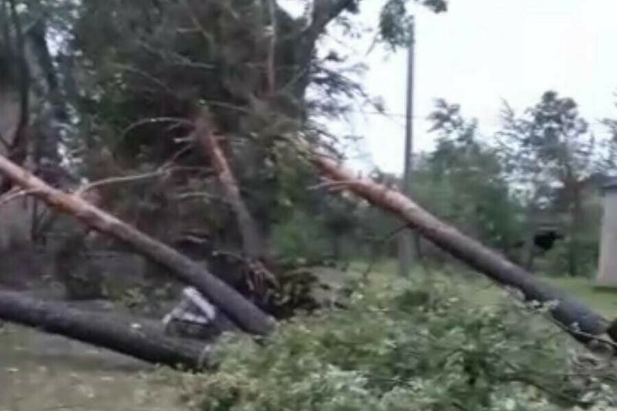 По Белогорскому району пронесся ураган видео