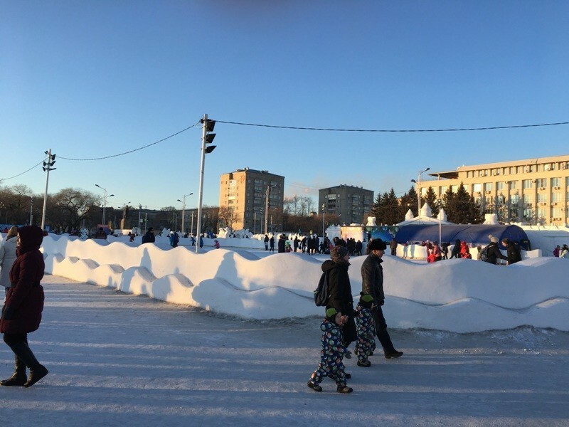 Найди теплый туалет на площади квест не для слабонервных