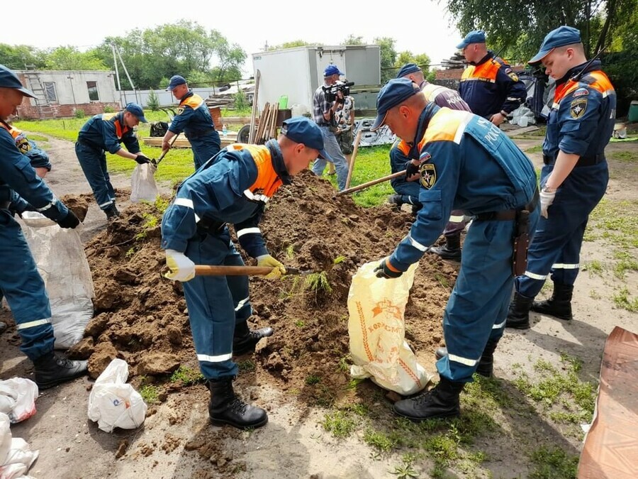 Амурские власти опровергают информацию об отсутствии спасателей во Владимировке