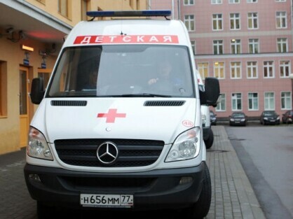 В Подмосковье младенец умер в коляске от жары на улице