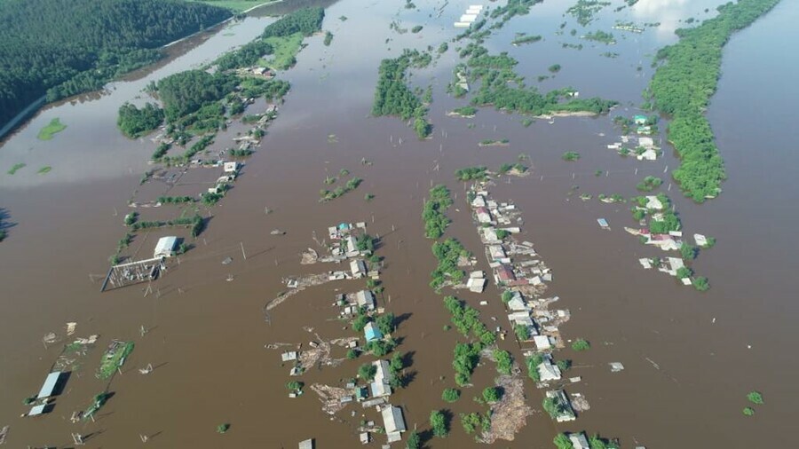 Уровни подъема воды на реках Амур и Зея в районе Благовещенска на 800 26 июня