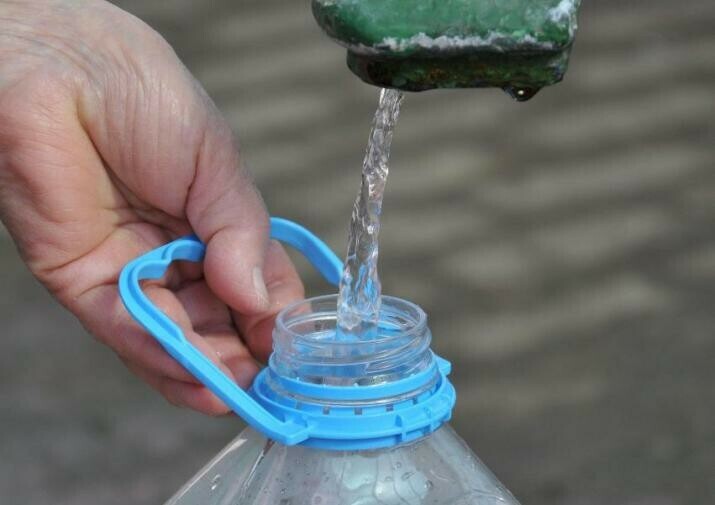 В селе Чигири организовали две точки где можно бесплатно набрать питьевую воду