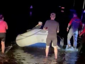 Затопленная дорога на Игнатьево помешала благовещенцу скрыться от полиции Уезжая от погони он влетел в воду