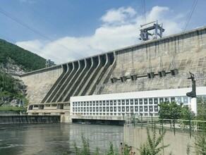 До открытия водосливной части Зейской ГЭС осталось чуть более метра