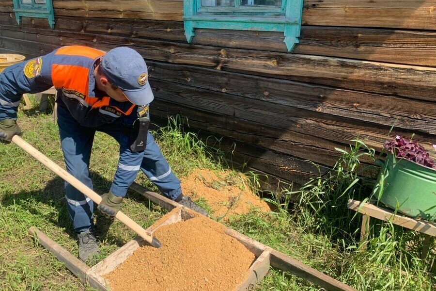 Откачивают воду и сушат дома Как села Шимановского района приходят в себя после стихии фото видео 