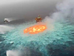 В Мексиканском заливе тушили подводный пожар видео