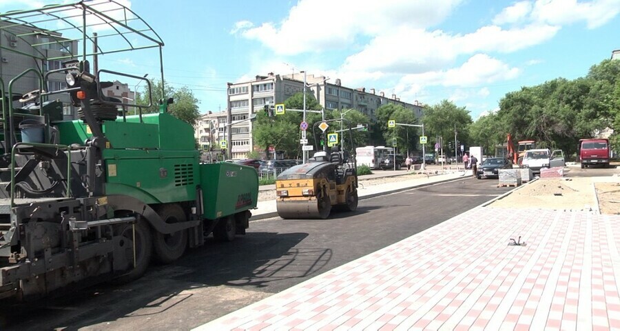 Для благоустройства минирынка в Благовещенске участок пришлось поднимать В последний раз территорию обновляли больше 20 лет назад