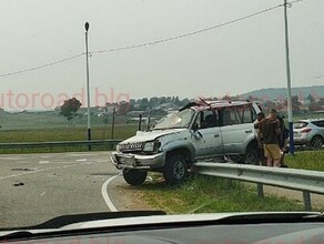На трассе Благовещенск  Свободный внедорожник залетел на леерное ограждение