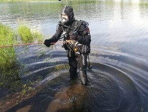 Видимость нулевая и сильное течение в реке Зее водолазы искали пропавшего мужчину