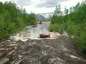 Рабочих пропавших после затопления вахтового автомобиля в Тындинском районе помогут искать туристы 