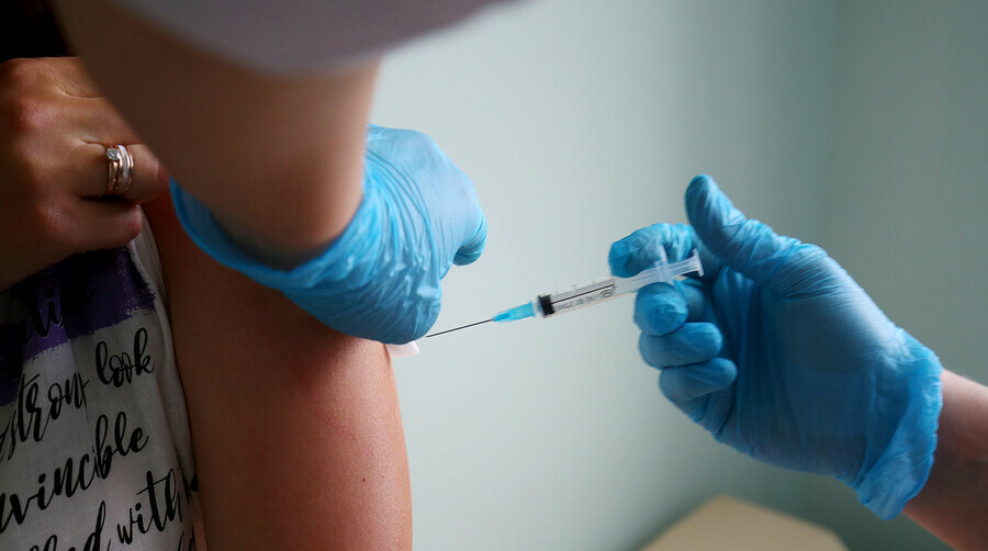 Врач назвал неожиданный фактор снижающий у многих эффект вакцинации