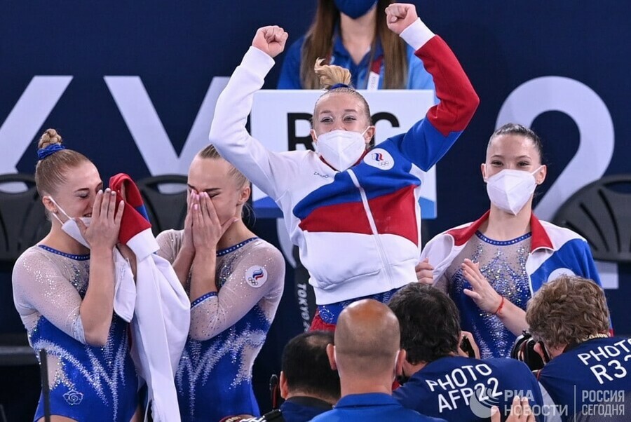 Российские гимнастки впервые в истории выиграли золото на Олимпиаде 