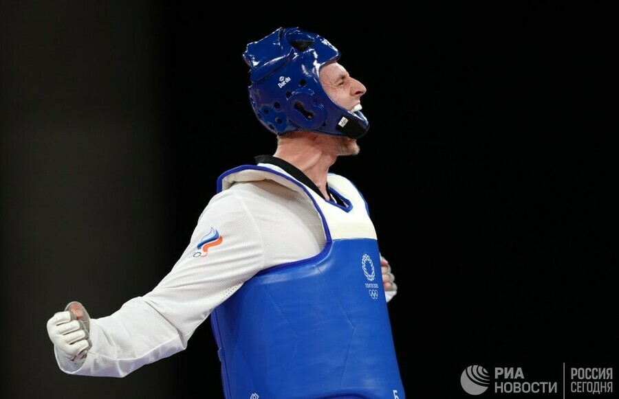 Владислав Ларин стал олимпийским чемпионом по тхэквондо в Токио