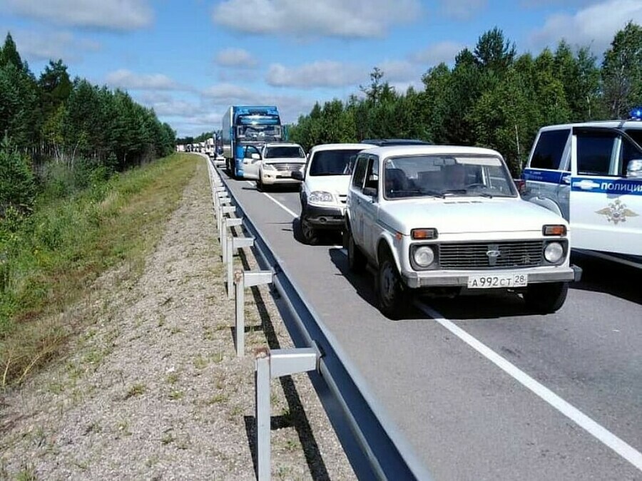 По восстановленному участку федеральной трассы Амур первыми пропускают автобусы и легковые автомобили 