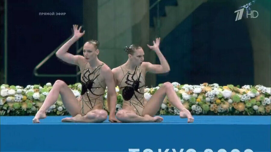 Россиянки Ромашина и Колесниченко завоевали золото в синхронном плавании на Олимпиаде2020
