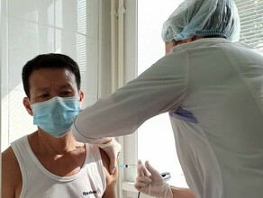В Хабаровском крае за 1 200 рублей начали вакцинировать иностранцев от коронавируса