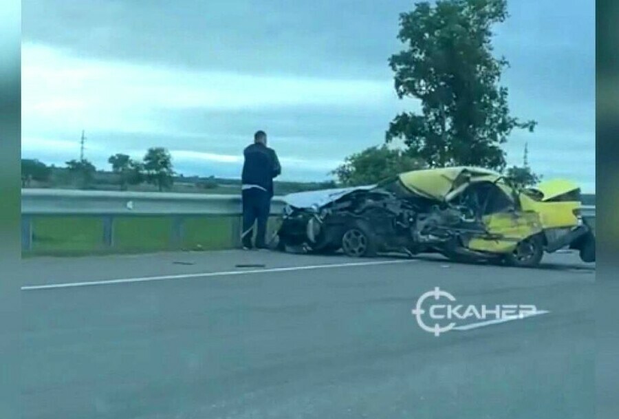 Разбились так что непонятно какой марки машины были На подъезде к Благовещенску произошло страшное ДТП