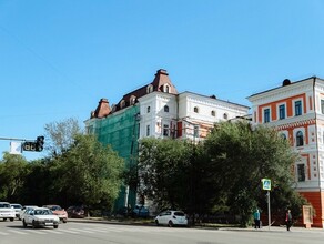 Цена вопроса  59 миллионов рублей В Благовещенске обновляют фасад БГПУ фото