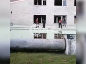 Дети выбрали заброшку в центре Благовещенска для игр 