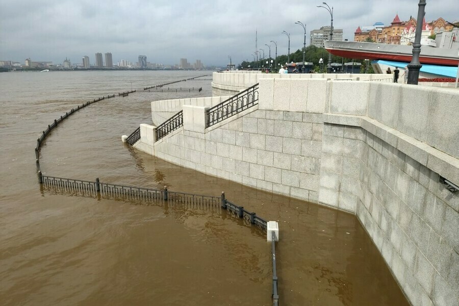 Уровень Зеи в районе Благовещенска почти достиг отметки неблагоприятного явления