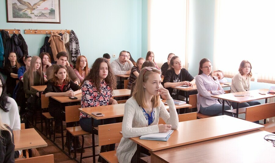 Амурские студенты смогут бесплатно получить второе высшее образование в престижных вузах страны Кто заплатит за них